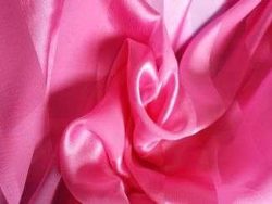 MOUSSELINE DE SOIE A RAYURE ROSE