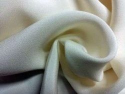 CREPE DE SOIE BLANC CASSE
