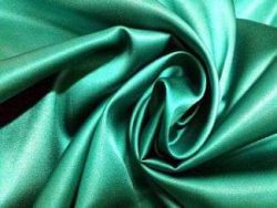 acheter_du_tissu_819-1.jpg SATIN DE SOIE VERT EMERAUDE