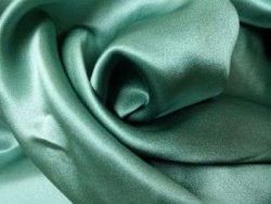 acheter_du_tissu_924-1.jpg SATIN DE SOIE VERT 2