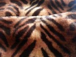 FOURRURE SOYEUSE MARRON NOIR