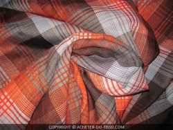 img_3044-1.jpg COUPON 1 M DE POLYESTER 05
