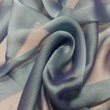 mousseline_polyester_tissu_1062-1.jpg MOUSSELINE CHANGEANTE GRIS BLEUTÉ