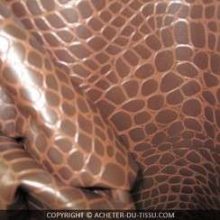 simicroco-1.jpg SIMILI CUIR MARRON FAÇON CROCO