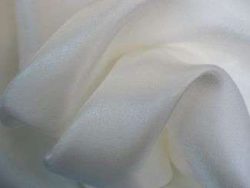 tissus02-2011_90.jpg TISSU ORGANZA IRISE BLANC CASSE