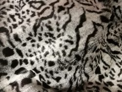 TISSU FAUSSE FOURRURE 5