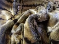 TISSU FAUSSE FOURRURE 6