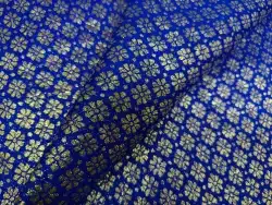 Tissu indien bleu motif doré floral élégant